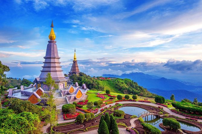 Doi Inthanon National Park with Nature Trail Trekking 1-Day Tour - Thailand’s highest point is a short forest walk