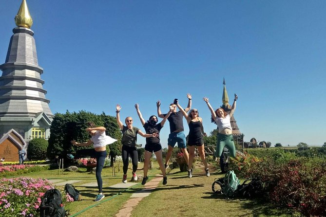 Doi Inthanon Private Tour with Trek & Lunch from Chiang Mai - Ban Mae Klang Luang: coffee, handicrafts, and village life