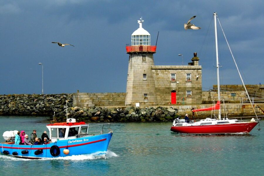 Dublin: Howth Coastal Hiking Tour - Balscadden Bay and the return to the harbour