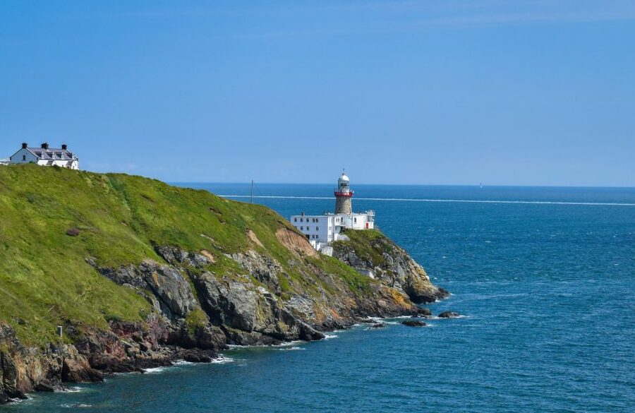 Dublin: Howth Coastal Hiking Tour - From Howth Market to St Mary’s Abbey