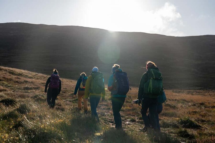 Edinburgh: Arthur's Seat Sunrise Hike with Mountain Guide - Practical Booking Advice