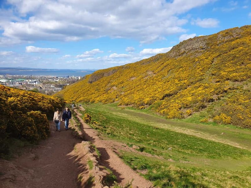 Edinburgh: Guided Hike to Arthur's Seat and Holyrood Park - Key points to know before you book