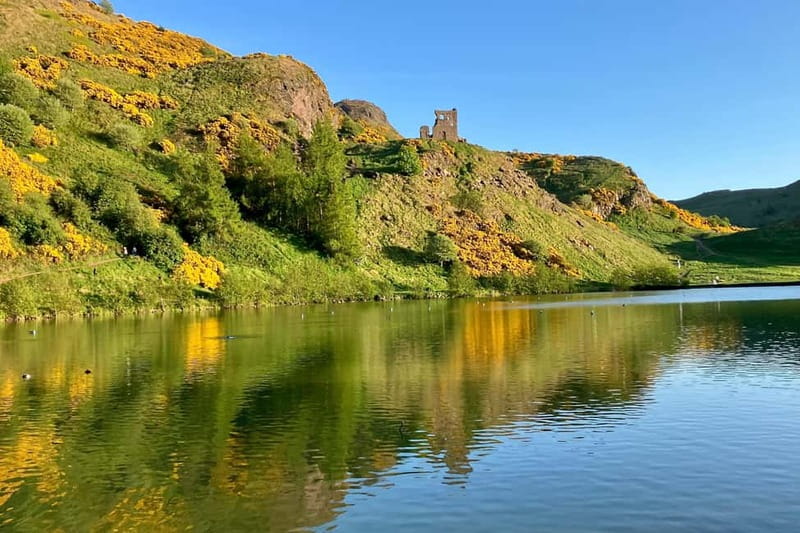 Edinburgh: Hike Arthur's Seat & Calton Hill - The summit views and the reward of height