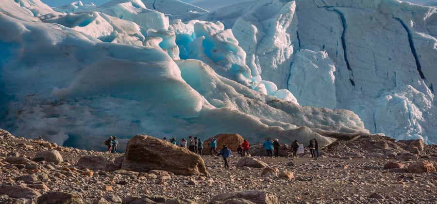El Calafate: Safari Azul Los Glaciares Trekking Tour - The guided walk beside the glacier