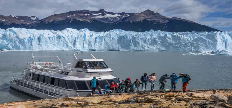 El Calafate: Safari Azul Los Glaciares Trekking Tour - What is included for $182