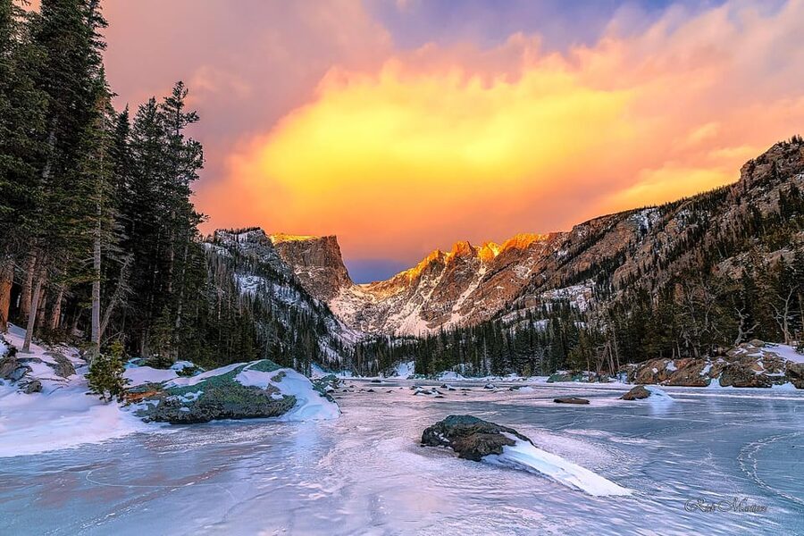 Estes Park: Rocky Mountain National Park Sunrise Hiking Tour - Wildlife and Quiet Park Details