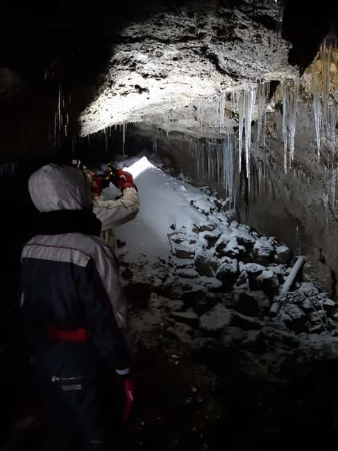 Etna: Jeep excursion and hike suitable for everyone. Free shoes and jacket - Walking across seven side craters