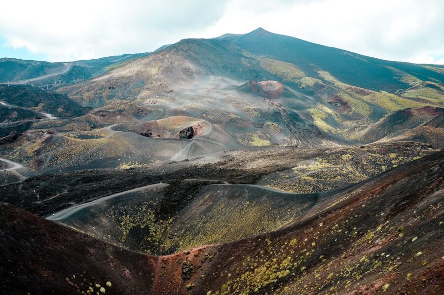 Etna Sunset Tour: Volcano trek, Cave & tasting from Catania - The local tasting at Enoteca dell’Etna