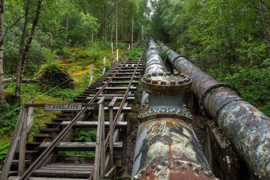 Flørli 4444: RIB & Hike - The old powerplant and the village itself