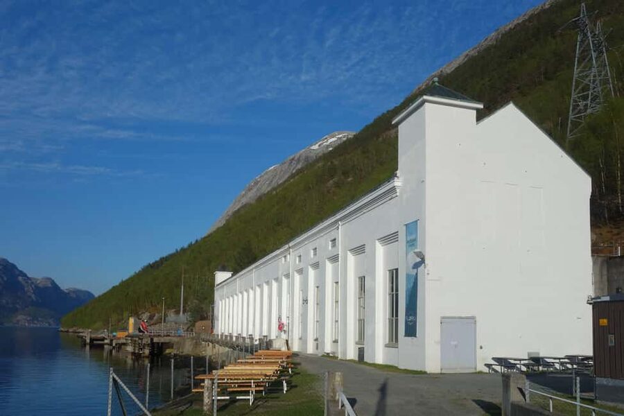 Flørli 4444: RIB & Hike - The return journey is part of the test