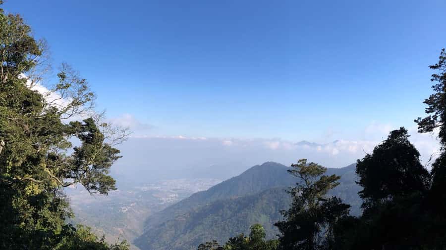 From Antigua Guatemala: Birdwatching and Scenic Hiking Tour - Starting near the entrance with binoculars ready