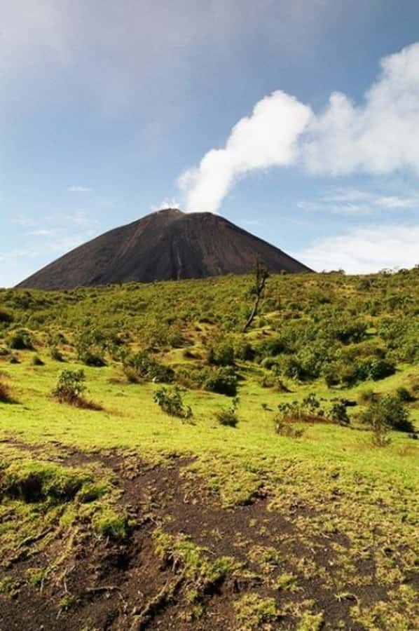 From Antigua: Pacaya Volcano Day Hike - The drive from Antigua to the park
