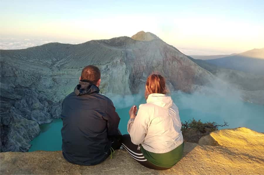 From Bali: Ijen Volcano Sunrise Hike with Transfer & All Fee - What to pack for this particular hike