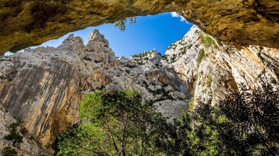 From Cala Gonone: Gorropu hiking with lunch - Leaving Cala Gonone for the Dorgali trailhead