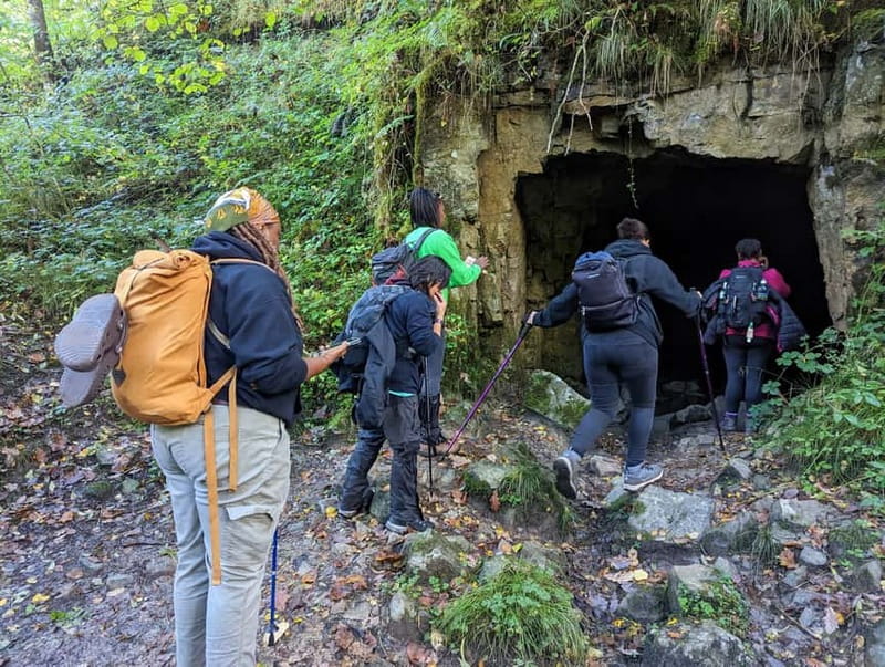 From Cardiff: Guided Hike to 8 Waterfalls in Brecon Beacons - Who should book this hike?