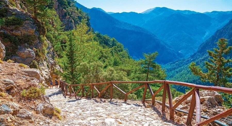 From Chania/Rethymno: Samariá Gorge Guided Hike with Pickup - Small details that make the day easier