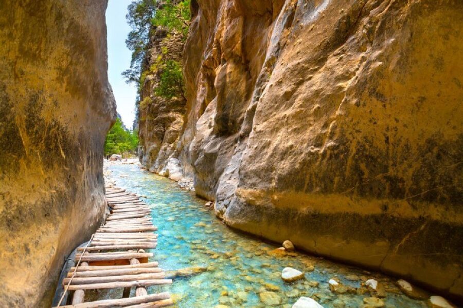 From Chania: Samariá Gorge Guided Hike - The footwear warning deserves serious attention