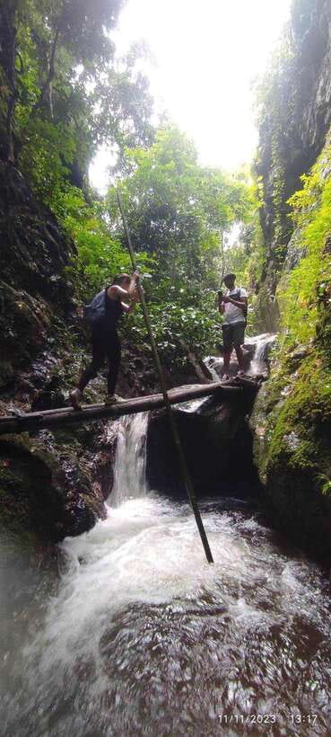 From Chiang Mai: Doi Saket Hiking Tour with Lunch - The return route through bamboo and fruit trees