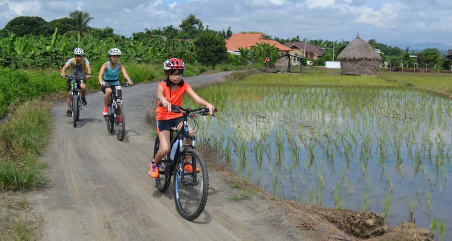 From Chiang Mai: Mae Taeng Valley Hike & Bike Day Trip - The long ride from Chiang Mai to Mae Taeng