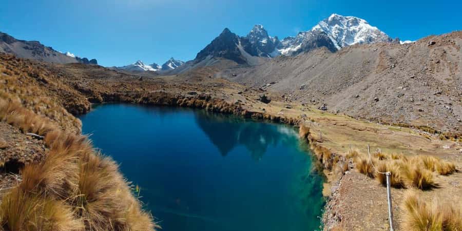 From Cusco: 7 Lakes Ausangate Trek with Breakfast and Lunch - The lakes and the best photo stops