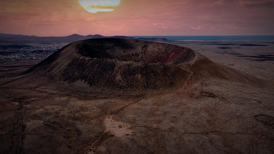 From Fuerteventura: Sunset Hike at Volcano with Scenic Views - Why Calderón Hondo makes a good evening trip