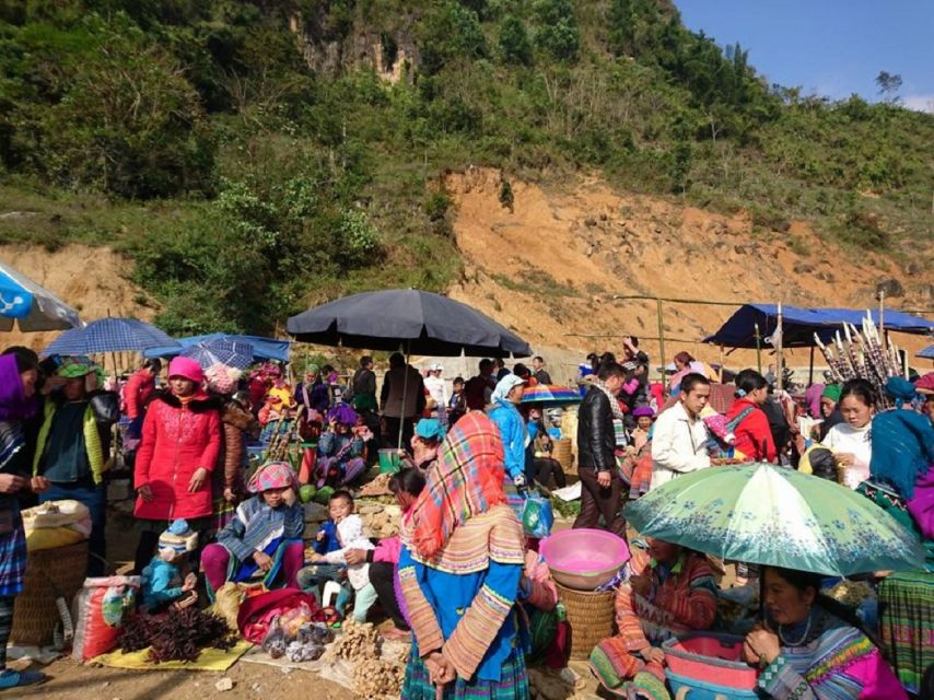 From Hanoi: 2-Day Trekking To Villages In Sapa with Homestay - Ta Van Homestay and the Dzay Community