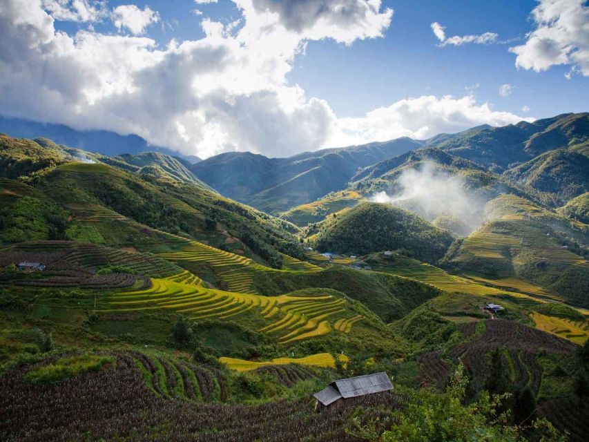 From Hanoi: 3-Day Sapa Trekking with Limousine Transfer - Cat Cat Village and the first four kilometers