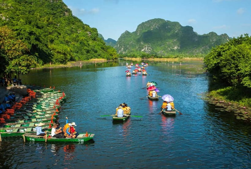 From Hanoi: Ninh Binh Boat Ride, Mua Cave Hike, Temple Visit - Why this day trip works from Hanoi