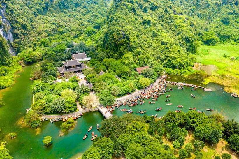 From Hanoi: Ninh Binh Boat Ride, Mua Cave Hike, Temple Visit - Costs that can change your budget