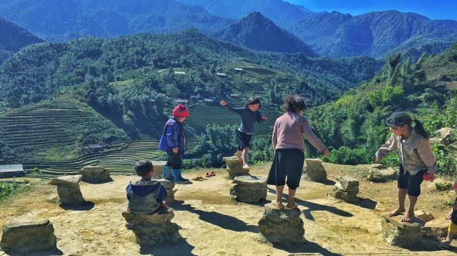 From Hanoi: Sapa 3-Day Medium Trek and Limousine Trip - The six-hour ride from Hanoi to Sapa
