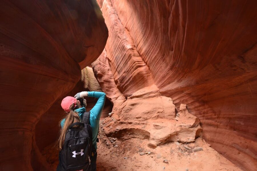 From Kanab: 3-Hour Peek-a-Boo Slot Canyon Hiking/Photo Tour - Key points to know before you go