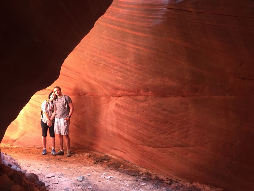 From Kanab: 3-Hour Peek-a-Boo Slot Canyon Hiking/Photo Tour - Should you book the Peek-a-Boo tour?