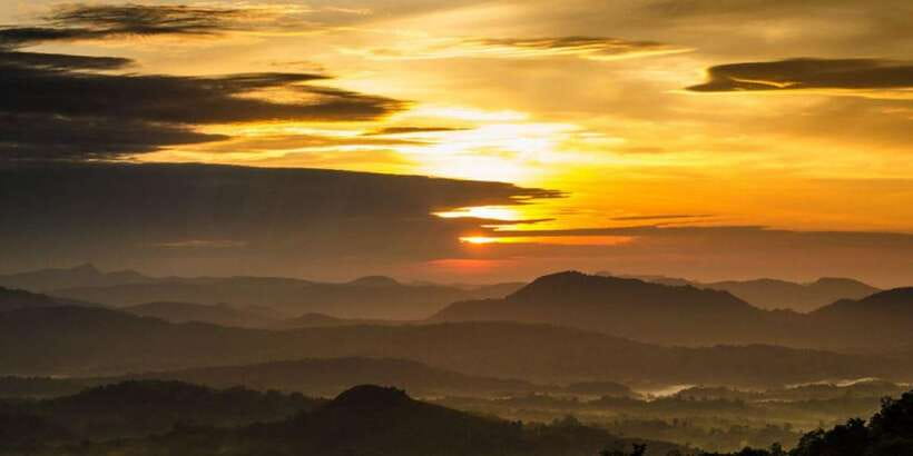 From Kandy: All Inclusive Adams Peak Epic Guided Hike - Starting the climb around midnight