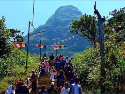 From Kandy: All Inclusive Adams Peak Epic Guided Hike