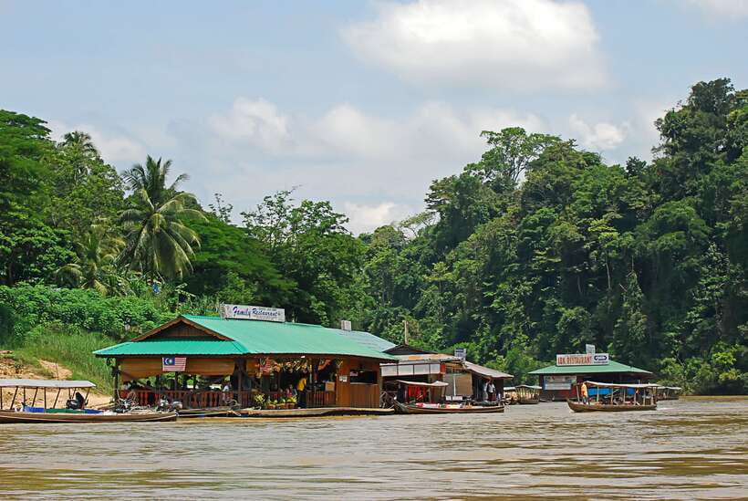 From Kuala Lumpur: Taman Negara National Park Trek Day Tour - Entering Taman Negara near Kuala Tahan