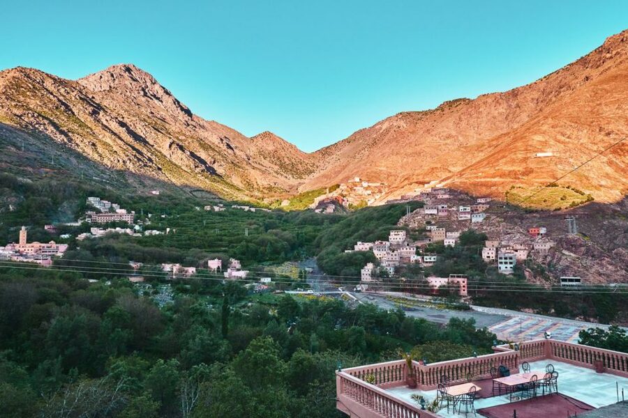 From Marrakech: Atlas Mountains Full-Day Hiking Trip w Lunch - What the two to three hour hike feels like