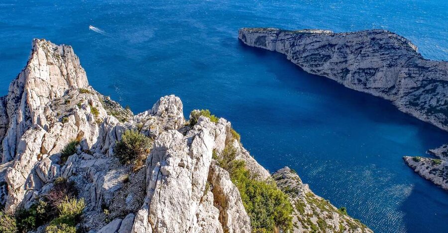 From Marseille: Calanques National Park Guided Hike - Limestone cliffs and Marseille’s sea views