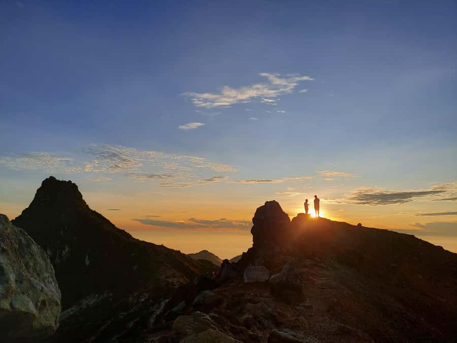 From Medan: Mount Sibayak Sunrise Hike & Natural Hot Spring - The 2:00 AM pickup and drive into the highlands