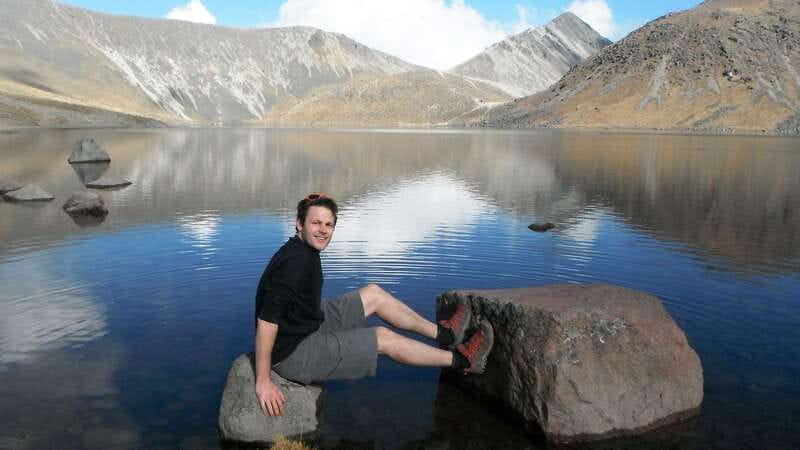 From Mexico City: Full Day Volcano Crater and Lake Hike - The early meeting at Mercado Michoacán