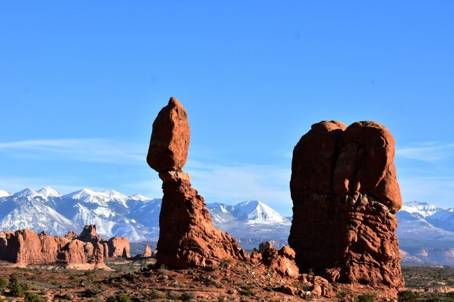From Moab: Arches National Park 4x4 Drive and Hiking Tour - Leaving the main roads for Tower Arch