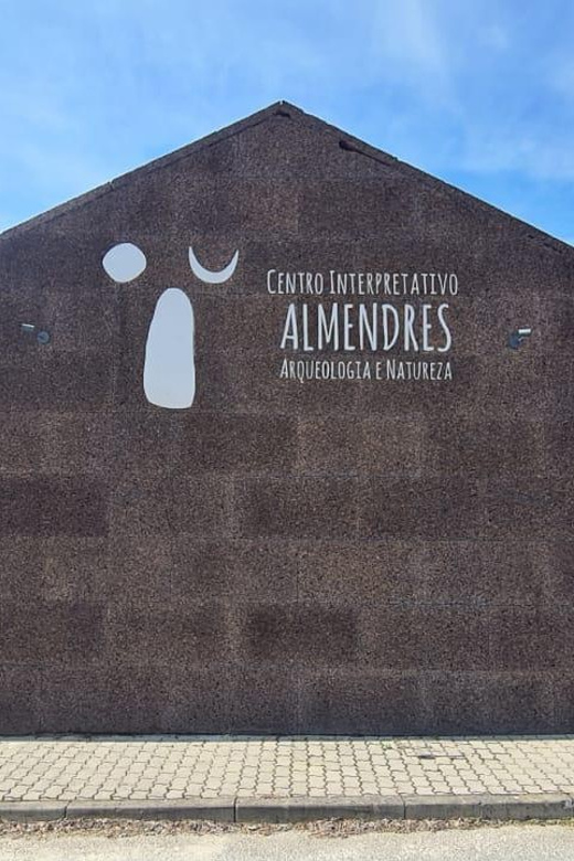 From Montemor or Évora: Guided Hike to Almendres Megalithic - Why this hike feels different from a standard ruins visit