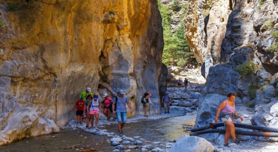 From Rethymno: Samariá Gorge Full-Day Hike - Should you book the Samariá Gorge tour?