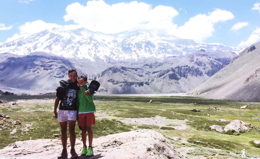 From Santiago: Cajón del Maipo and Volcán San José Hike 8K - A picnic beside the mountains
