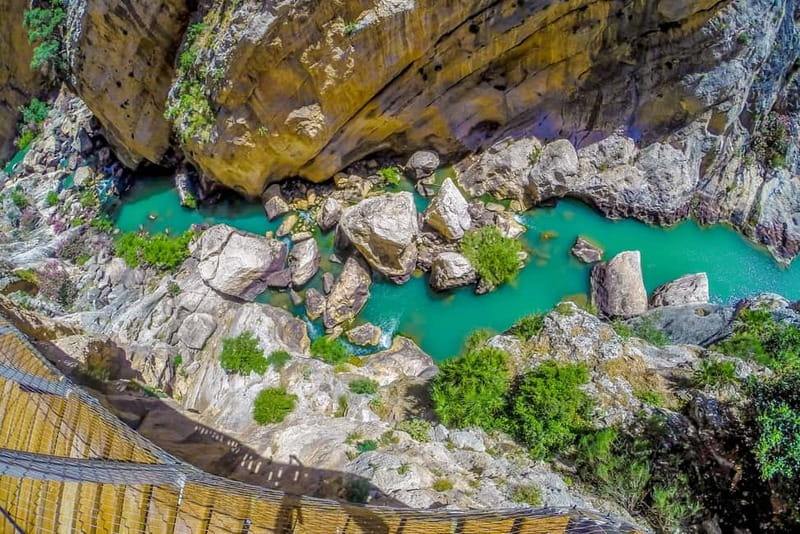 From Seville: Caminito del Rey Hike Day Trip - Beginning the walk near El Kiosko