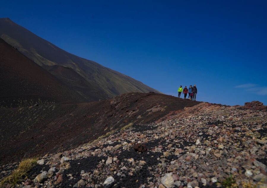 From Syracuse: Mount Etna Guided Morning Hike & Food Tasting - Five things to know before booking