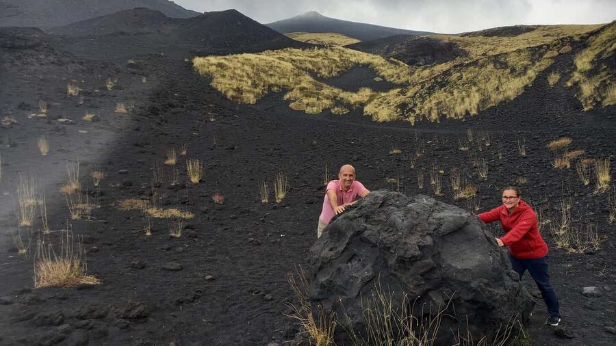 From Syracuse: Mount Etna Guided Morning Hike & Food Tasting - Who should book this experience?
