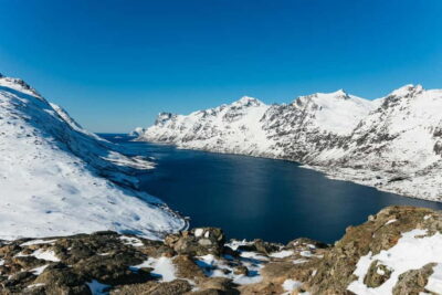 From Tromsø: Snowshoeing Hike with Picnic Lunch and Photos