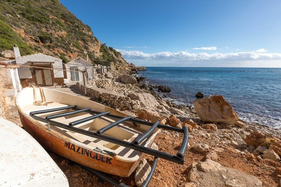 From Valencia: Cala del Moraig Hiking & Beach Trip - Cala Llebeig: a six-kilometer coastal walk