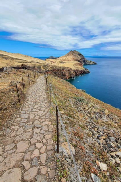 Funchal: Caniçal Ponta São Lourenco Hiking Transfer - Food, water, and what to carry