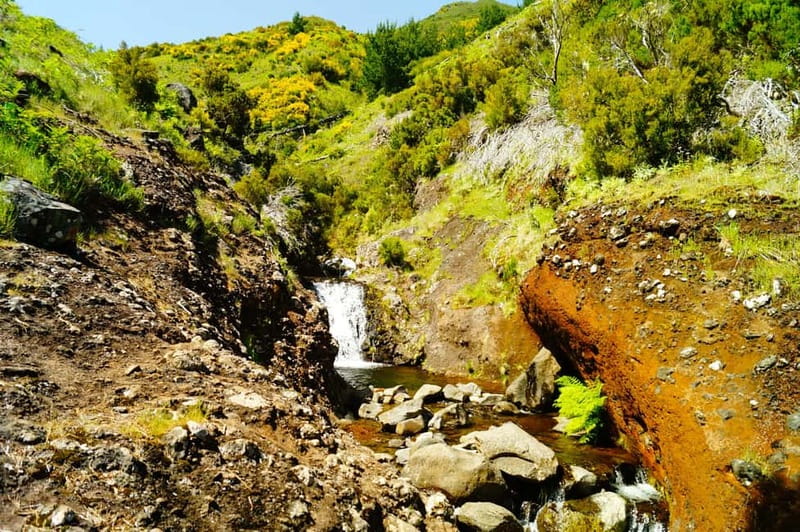 Funchal: Pico do Arieiro Sunrise Plus 2 extra Hiking Trails - Fitness, equipment, and who should book